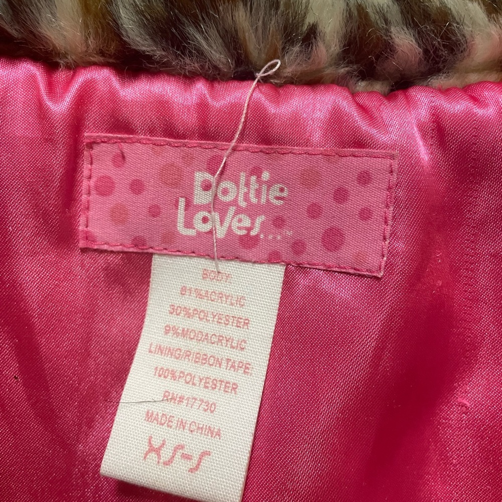 Dottie Loves… Cape Sweater - Picture 3 of 3